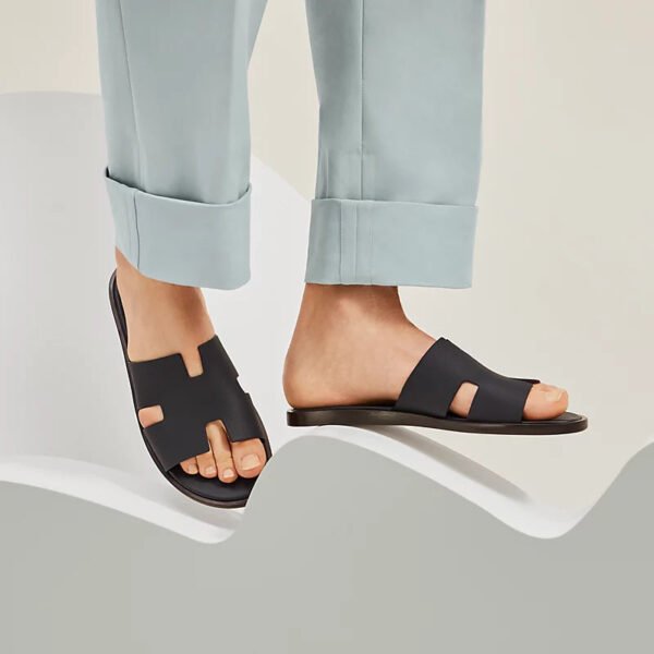 Hermes Black Izmir sandals - Image 2