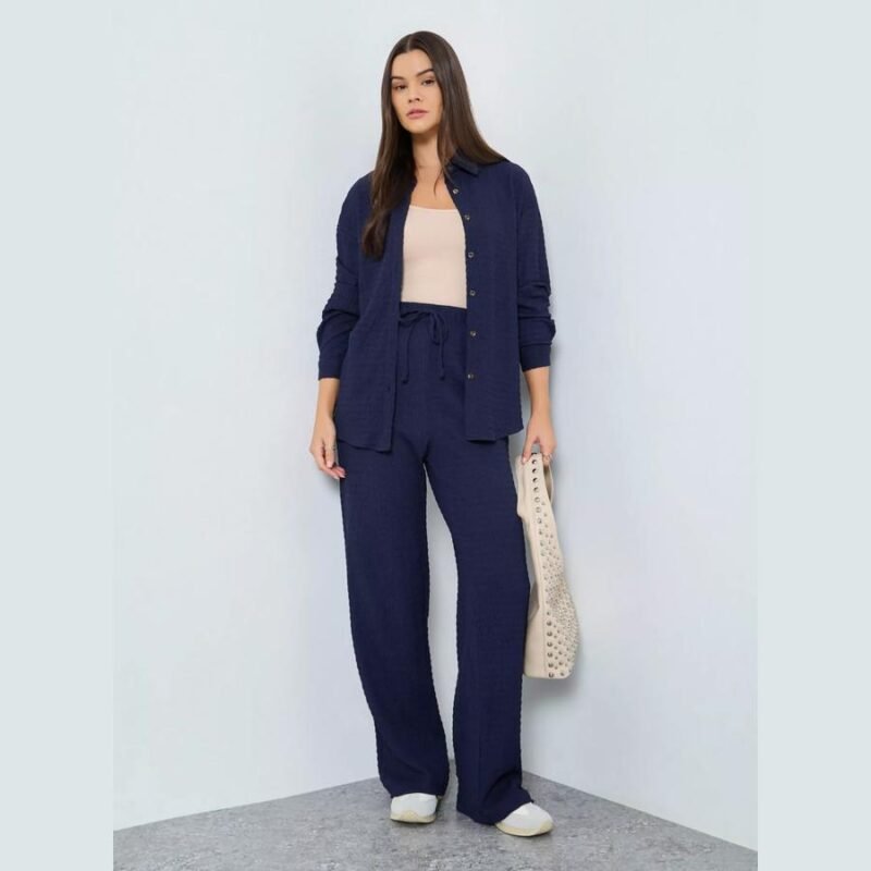 Women Textured Longline Shirt and Pants